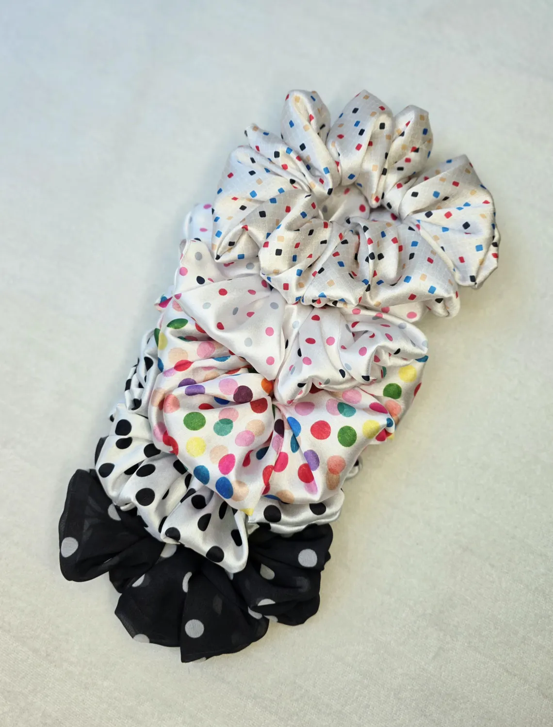 Oversized Polka Dot Scrunchies Set - Image 3