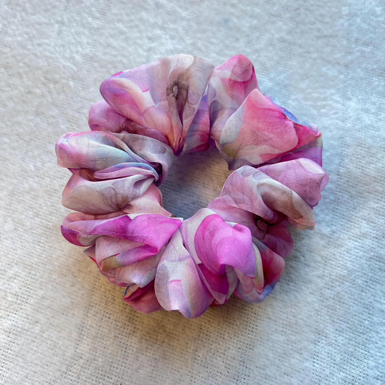 Floral scrunchies | Printed scrunchies | Summer accessories |