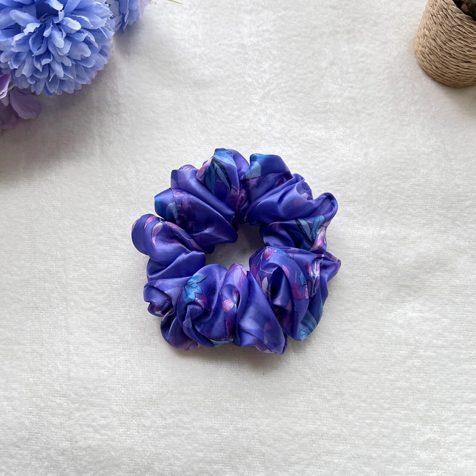 Floral Organza Scrunchie: Luxury Hair Tie - Image 4