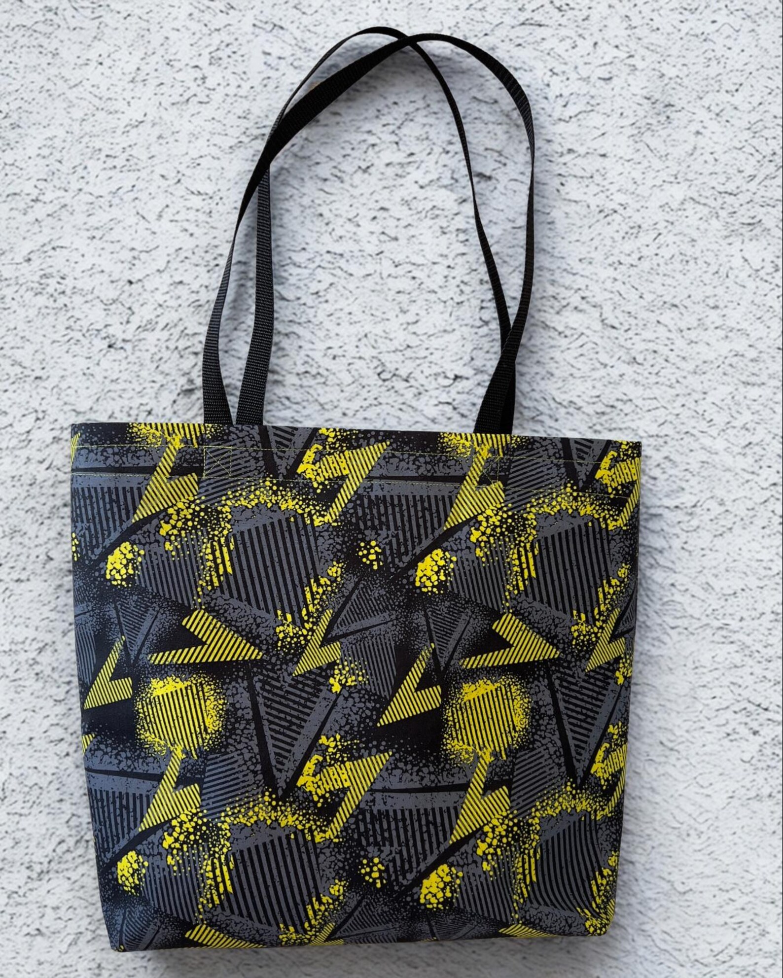 Handmade Cotton Tote Bag: Large Everyday Shoulder Bag with Waterproof Lining - Image 2