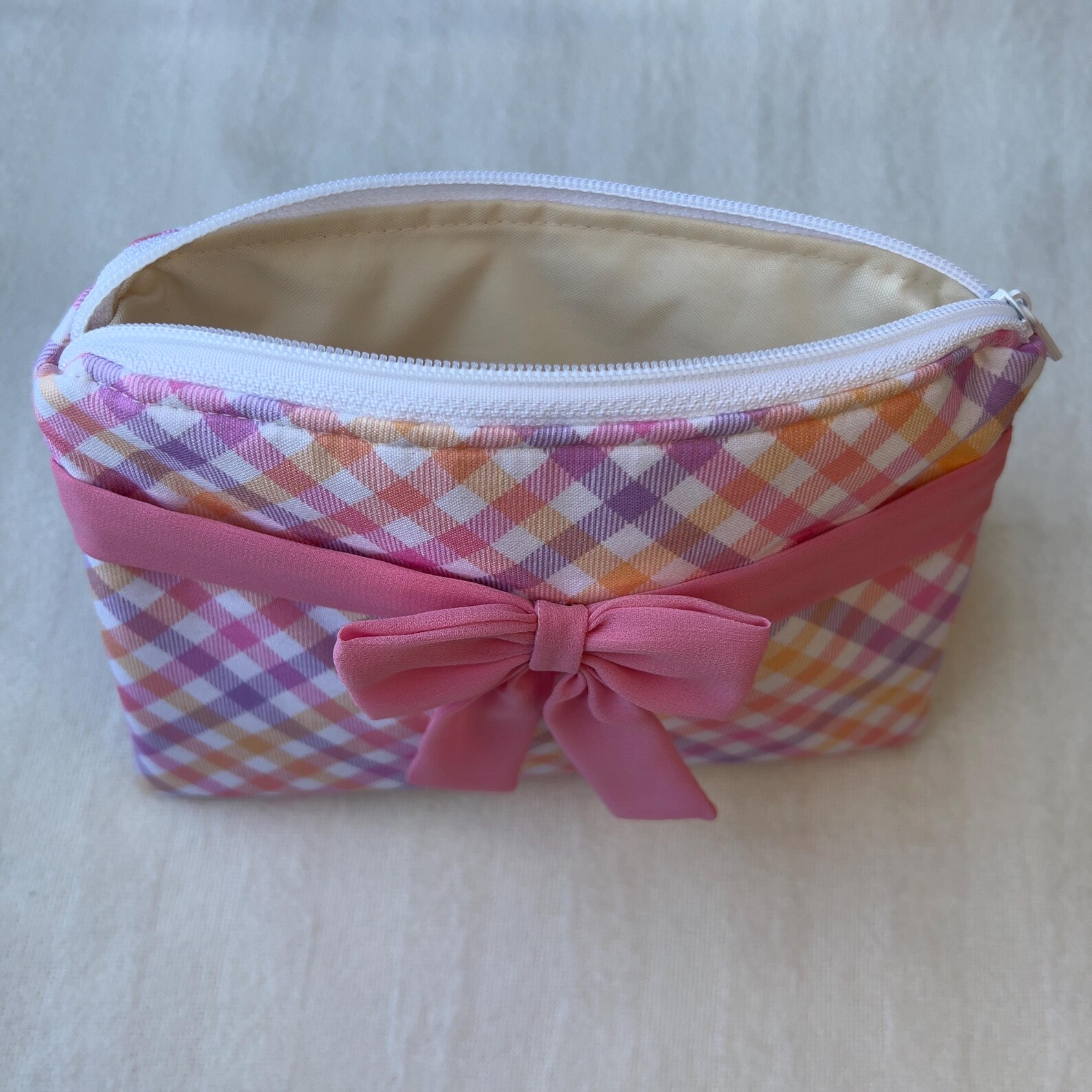 Handmade Bow Pouch Gift Set: Ruffle Hairband & Scrunchie - Image 2