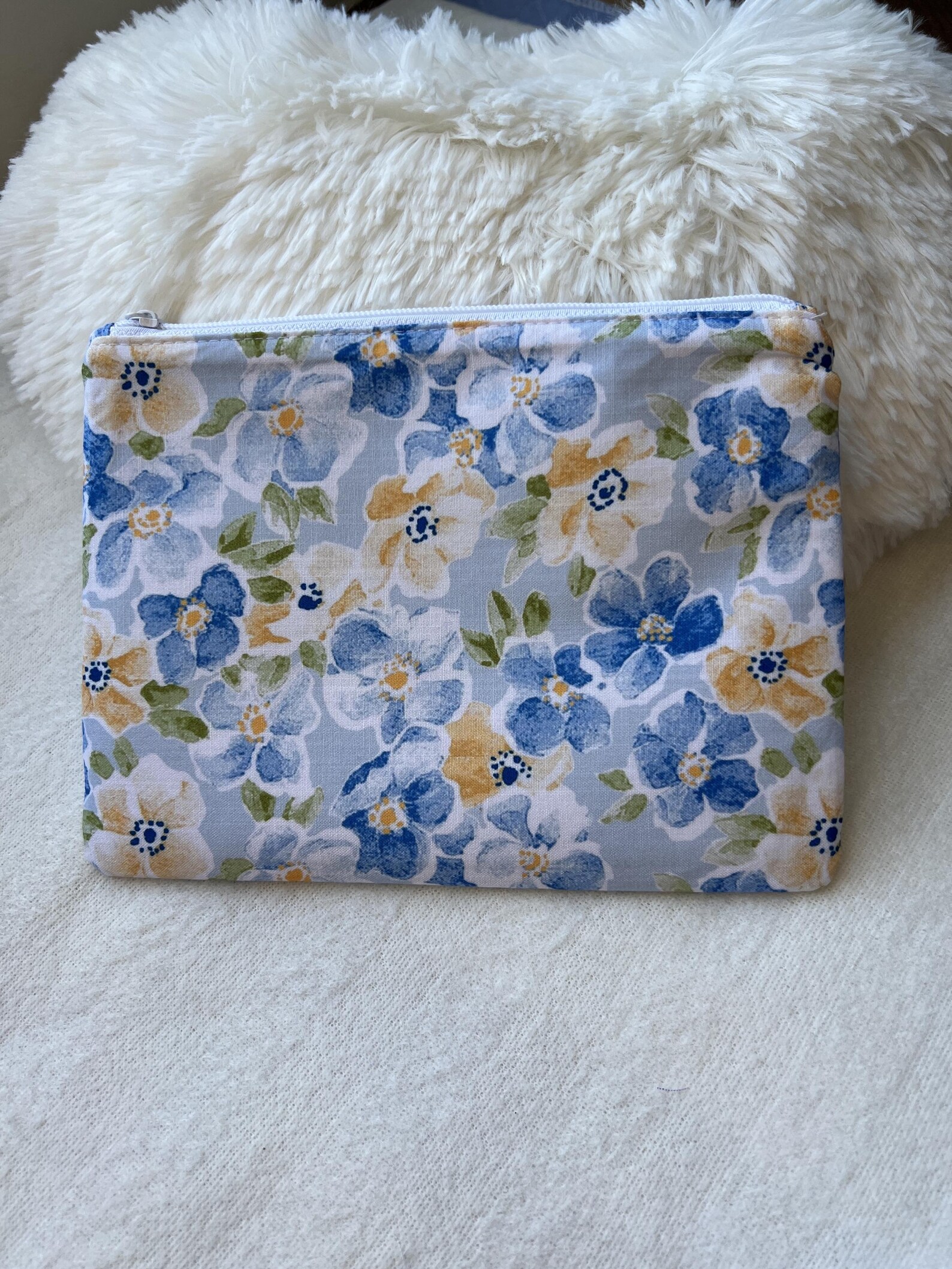 Handmade Floral Ruffle Tote Bag Gift Set - Image 2