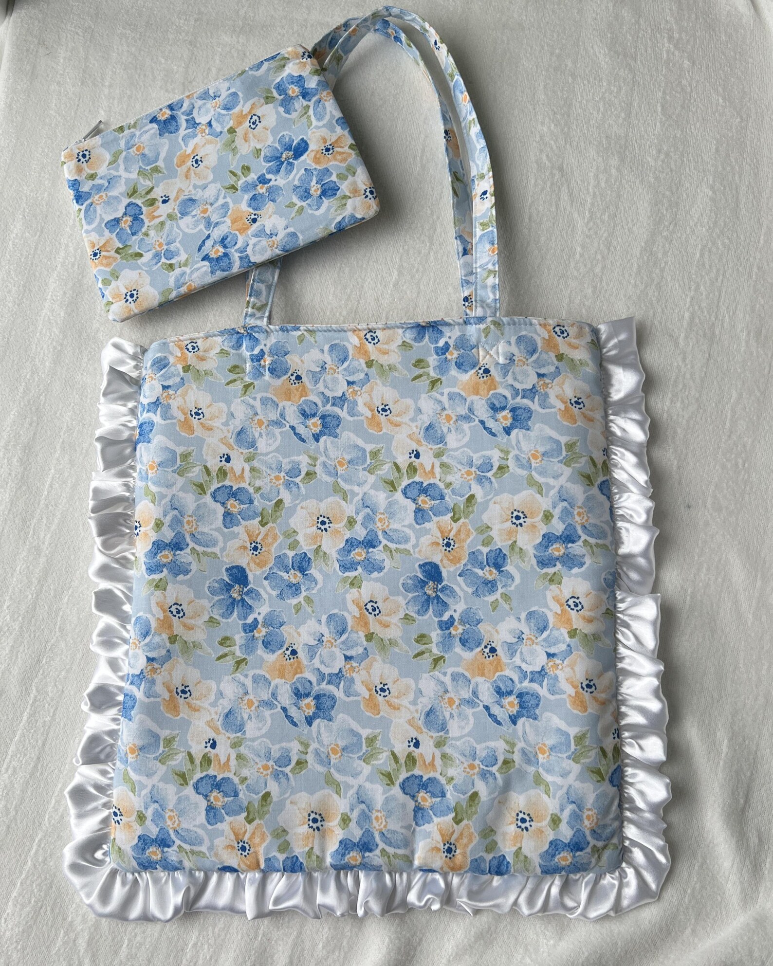 Handmade Floral Ruffle Tote Bag Gift Set - Image 5